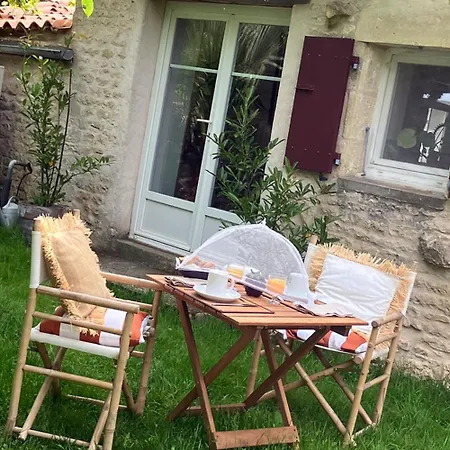 La Cachette De Beaumont Bed and Breakfast Marsais