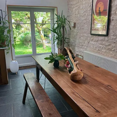 La Cachette De Beaumont Bed and Breakfast