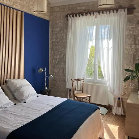 La Cachette De Beaumont Bed and Breakfast
