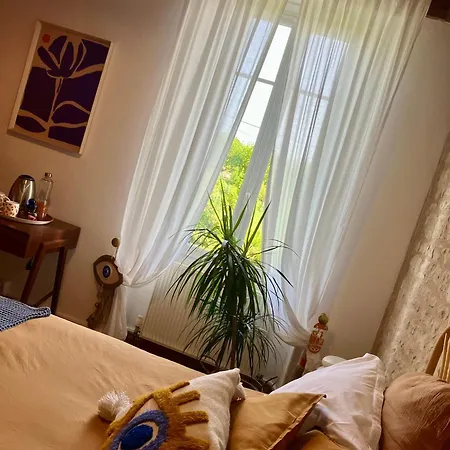 Bed and Breakfast La Cachette De Beaumont